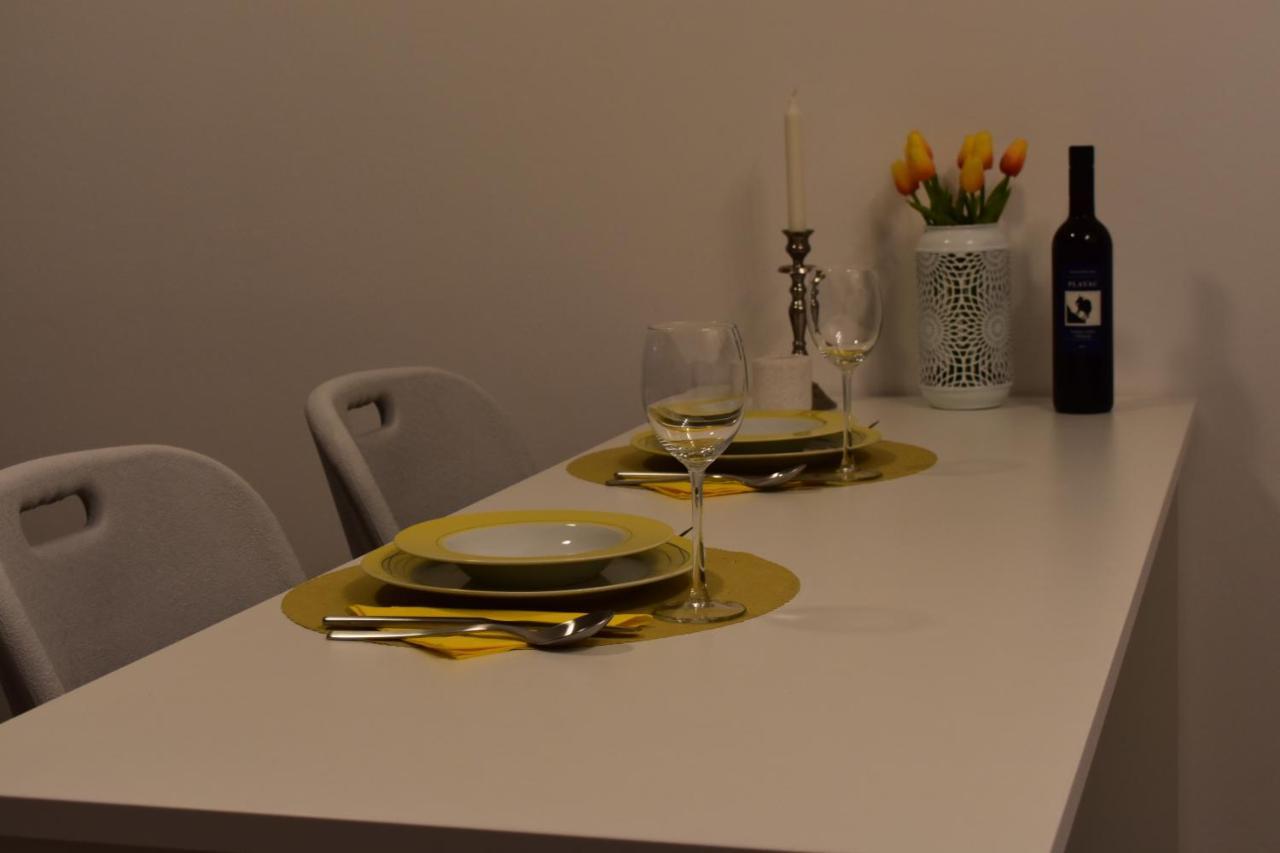 Family House Rebeka Apartment Углян Екстериор снимка
